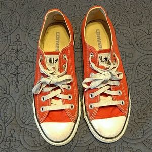Red Converse